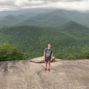 Meet your Posher, Faith